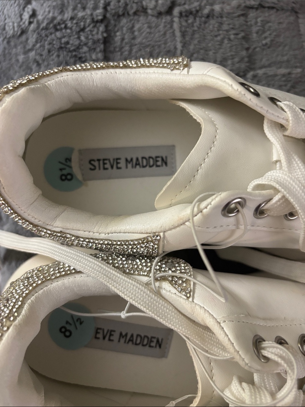 Steve Madden White Lace-Up Sneakers with Silver Glitter Heel New without tags - Picture 7 of 7